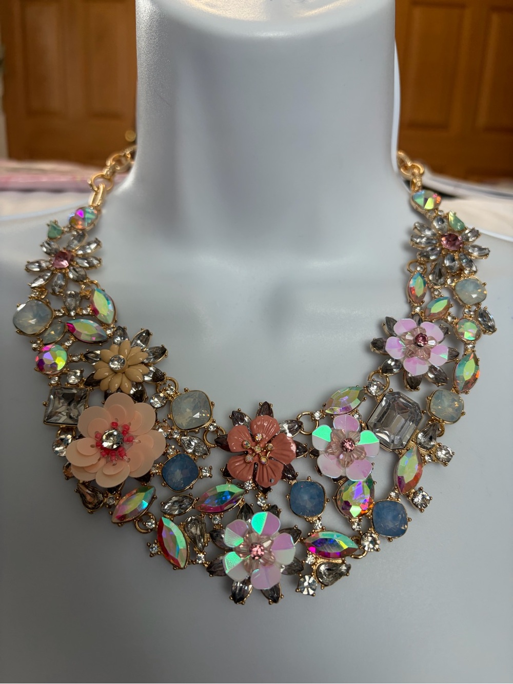 NWOT Aratta Floral  Statement Necklace with Iridescent and Pink Accents - Picture 2 of 16